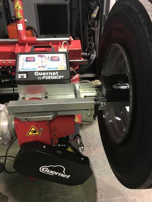 Tyrebox with Truck Blancer attached